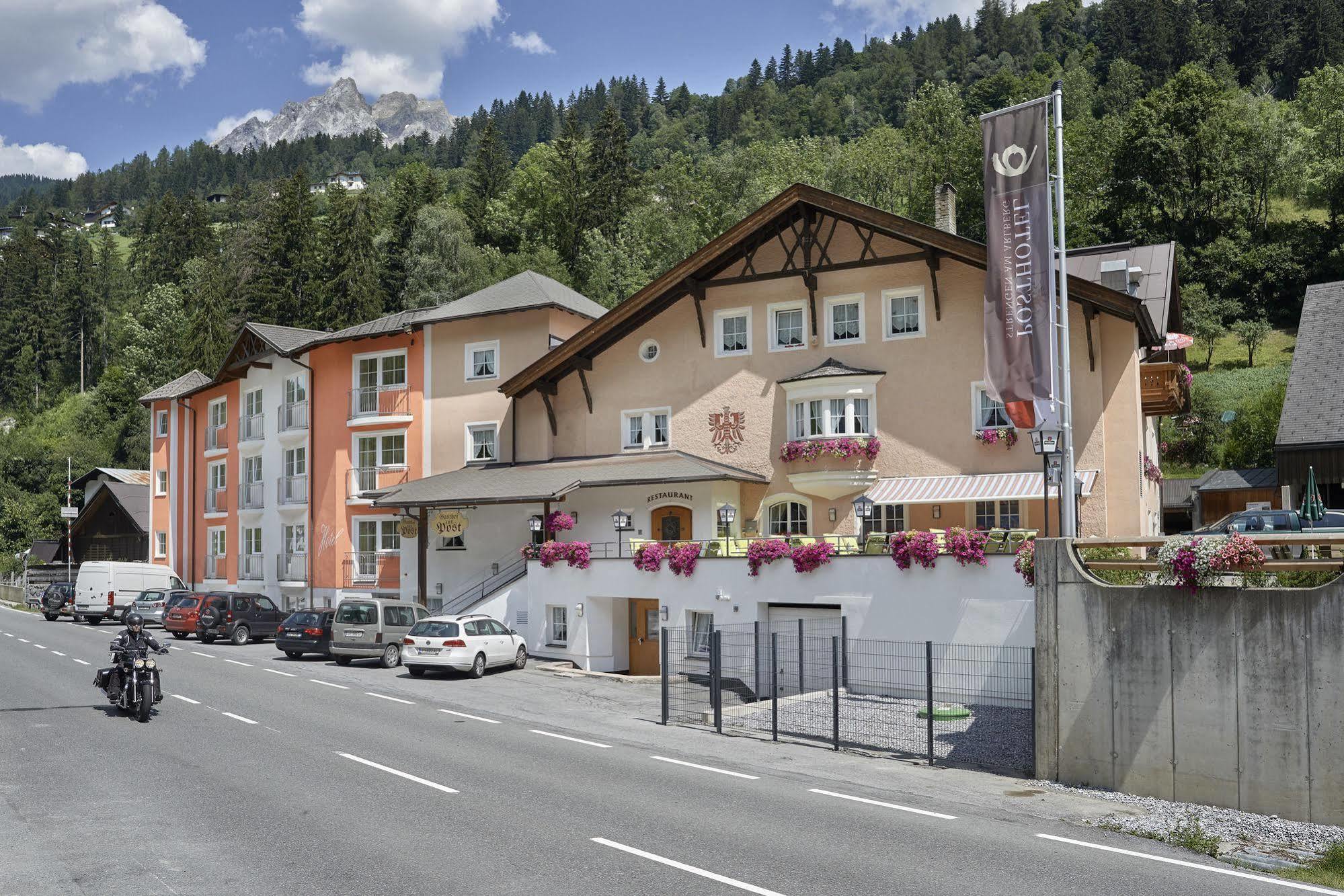 Posthotel Strengen Am Arlberg Luaran gambar